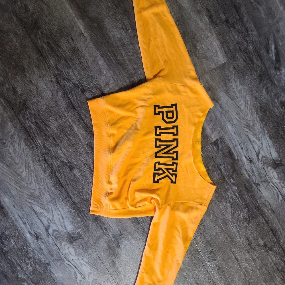 VS PINK Crewneck - women's Size Large